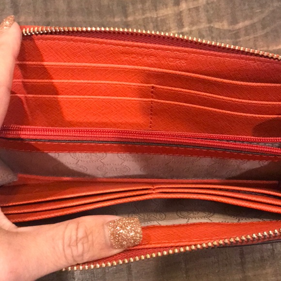 Michael Kors wallet - Picture 3 of 4